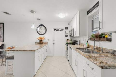 7541 Hope Street, Hollywood FL - photo 16 of 27