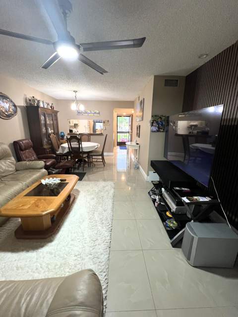 7245 Golf Colony Court #203, Lake Worth FL - photo 7 of 25