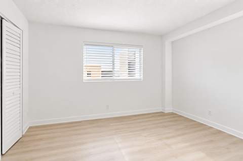 300 Palm Circle #106, Pembroke Pines FL - photo 12 of 24