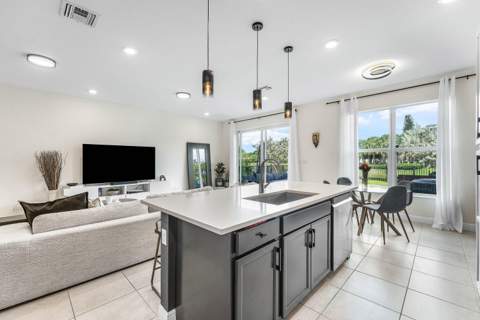4392 Veleiros Avenue, Deerfield Beach FL - photo 8 of 27