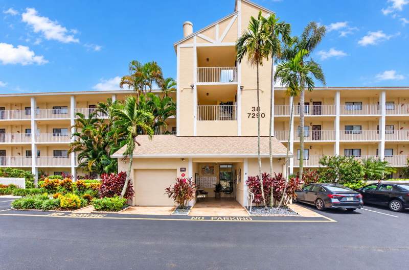 2 bedroom Condominium at 7290 Ashford Place #404, Huntington Lakes Sec Five Condos, Delray Beach — photo 2