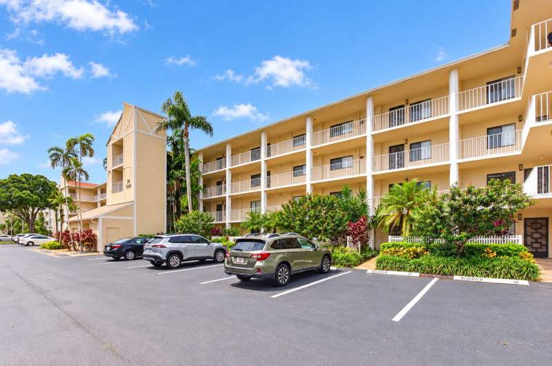 2 bedroom Condominium at 7290 Ashford Place #404, Huntington Lakes Sec Five Condos, Delray Beach — photo 3