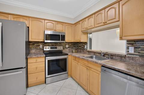 7290 Ashford Place #404, Delray Beach FL - photo 9 of 98