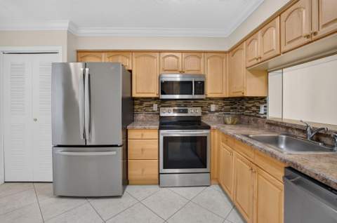 7290 Ashford Place #404, Delray Beach FL - photo 10 of 98
