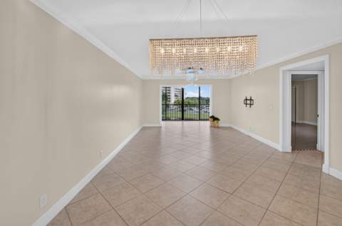 7290 Ashford Place #404, Delray Beach FL - photo 13 of 98