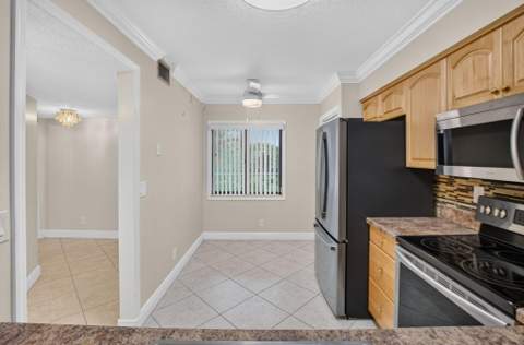 7290 Ashford Place #404, Delray Beach FL - photo 14 of 98