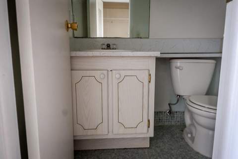 117 Kingswood F #117, West Palm Beach FL - photo 9 of 19