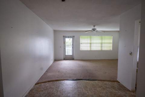 117 Kingswood F #117, West Palm Beach FL - photo 14 of 19