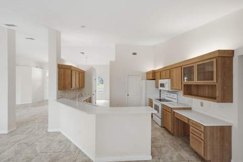 233 SW Fernleaf Trail, Port St. Lucie FL - photo 14 of 44