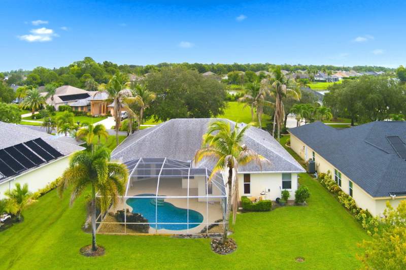 3 bedroom Single Family Residence at 233 SW Fernleaf Trail, Sawgrass Lakes Phase 2, Port St. Lucie — photo 3