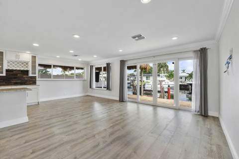 361 SE 9th Court, Pompano Beach FL - photo 11 of 46