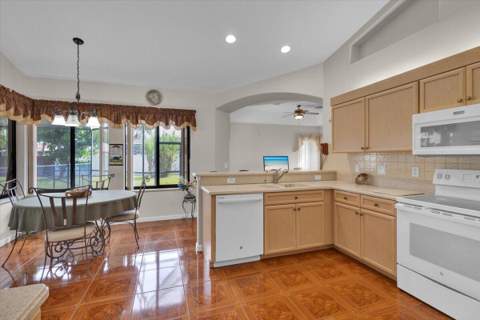 5347 NW Nassau Lane, Port St. Lucie FL - photo 10 of 64