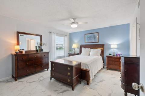 6096 Huntwick Terrace #206, Delray Beach FL - photo 17 of 46