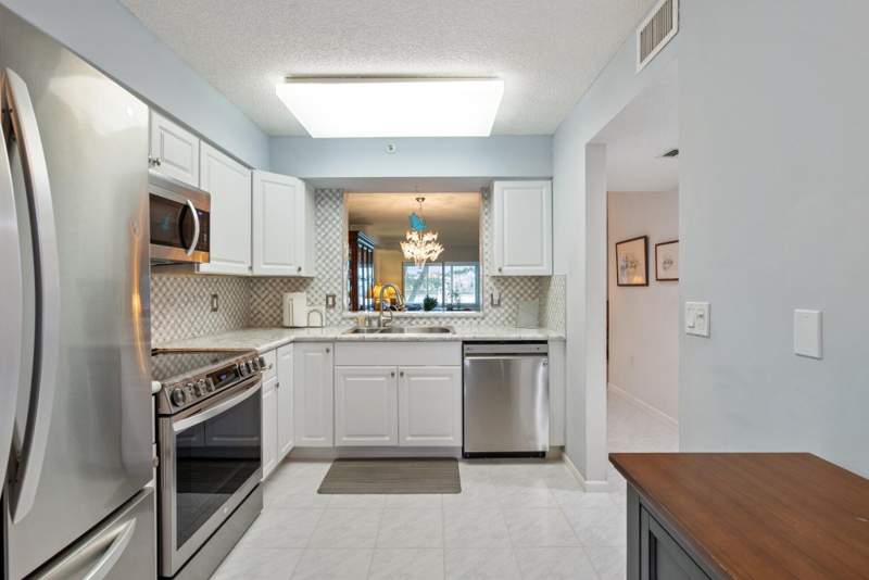 2 bedroom Condominium at 6096 Huntwick Terrace #206, Huntington Pointe, Delray Beach — photo 2