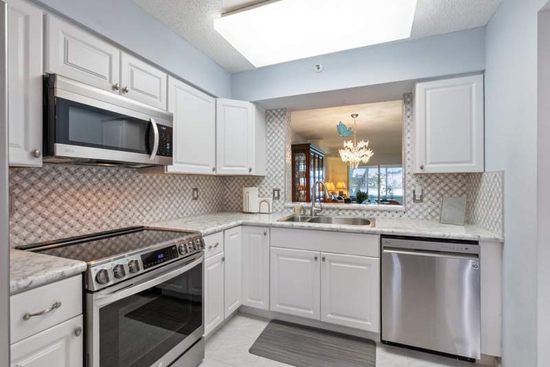 2 bedroom Condominium at 6096 Huntwick Terrace #206, Huntington Pointe, Delray Beach — photo 4