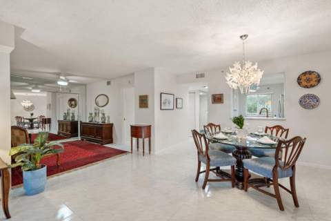 6096 Huntwick Terrace #206, Delray Beach FL - photo 7 of 46