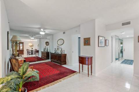 6096 Huntwick Terrace #206, Delray Beach FL - photo 8 of 46