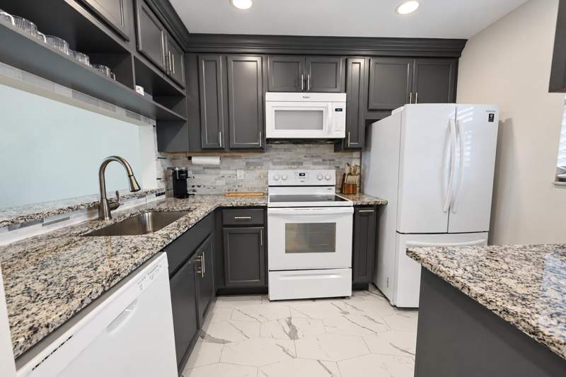 2 bedroom Condominium at 7094 Golf Colony Court #103, Lucerne Lakes Golf Colony, Lake Worth — photo 5