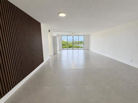 2940 N Course Drive #607, Pompano Beach FL - photo 8 of 39