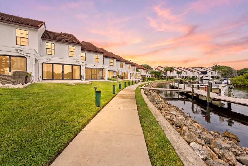 3 bedroom Townhouse at 2280 Treasure Isle Drive #85, Mariners Cove, Palm Beach Gardens — photo 5