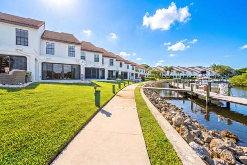 2280 Treasure Isle Drive #85, Palm Beach Gardens FL - photo 18 of 56