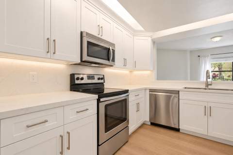 24 Uno Lago Drive, Juno Beach FL - photo 21 of 70