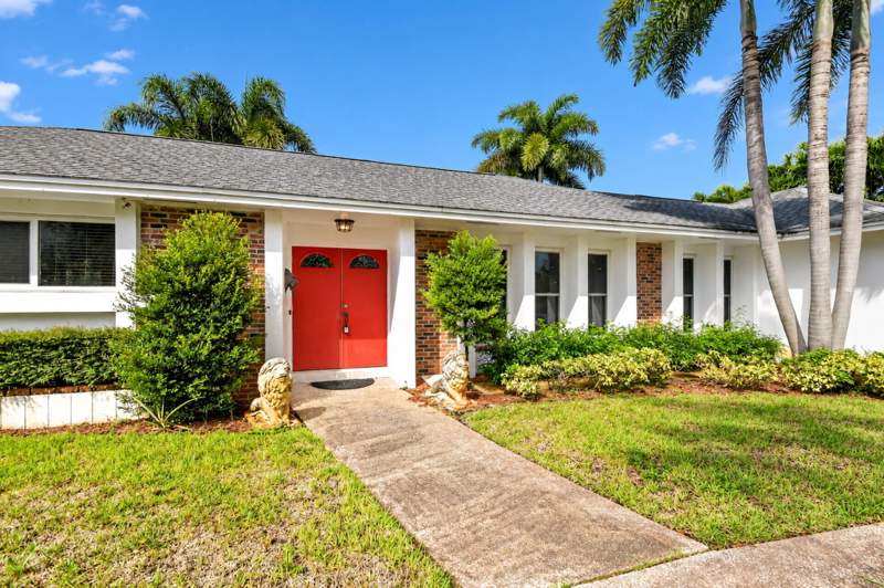 3 bedroom Single Family Residence at 8 Bell Lane, Albert Lakes Garden, West Palm Beach — photo 4