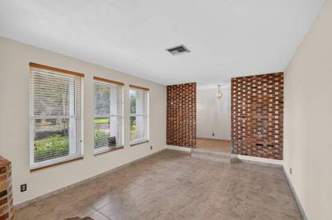 8 Bell Lane, West Palm Beach FL - photo 11 of 70