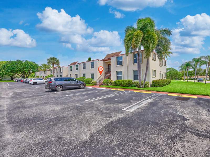 2 bedroom Condominium at 9 Willowbrook Lane #107, Villages Of Oriole Abbey Condo, Delray Beach — photo 2