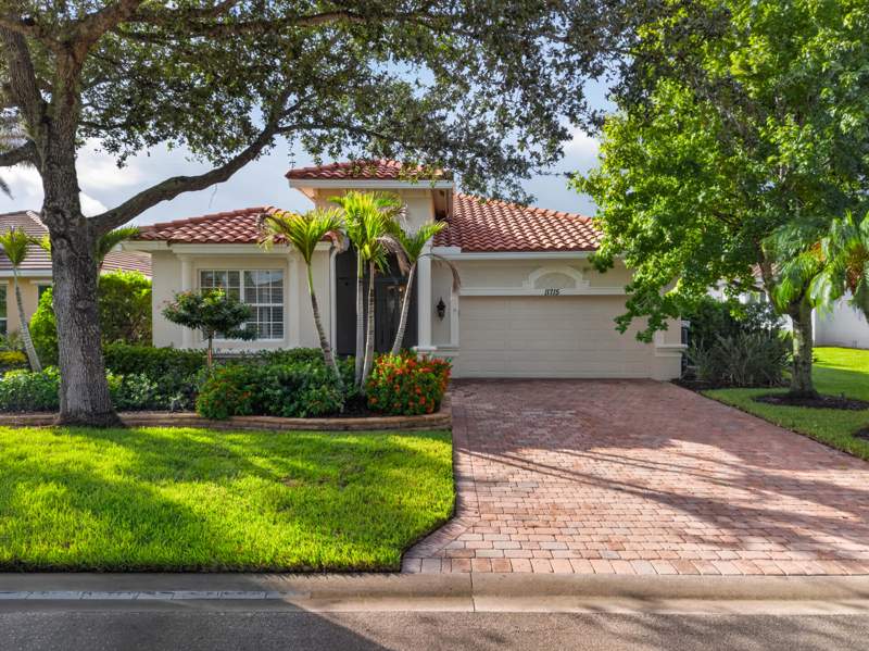 3 bedroom Single Family Residence at 11715 SW Mountain Ash Circle, Tradition Plat No 28, Port St. Lucie — photo 3