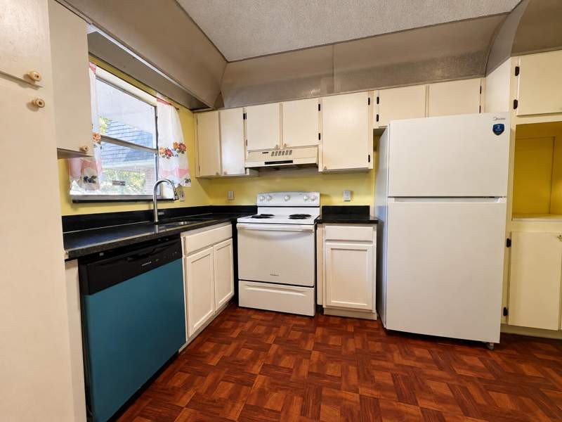 2 bedroom Condominium at 613 S State Road 7 #2F, Applegreen Condo Apts 3, Margate — photo 2