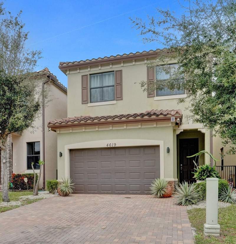 3 bedroom Single Family Residence at 4619 NW 59th Street, Sabal Palm By Prestige, Tamarac — photo 2