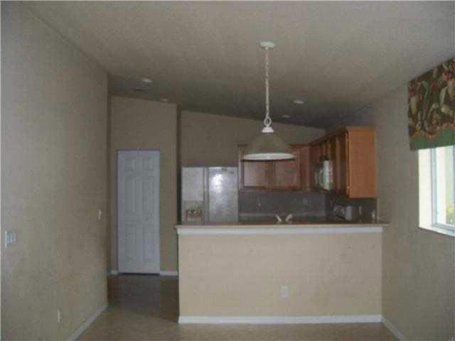 3 bedroom Single Family Residence at 1887 Newport Isles Boulevard, Newport Isles, Port St. Lucie — photo 3