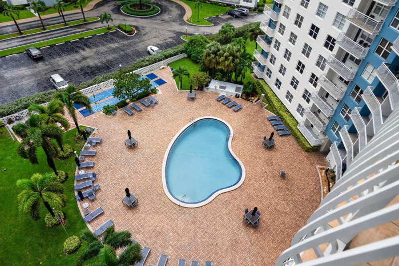 2 bedroom Condominium at 301 N Ocean Boulevard #1006, Nassau House Condominium, Pompano Beach — photo 2
