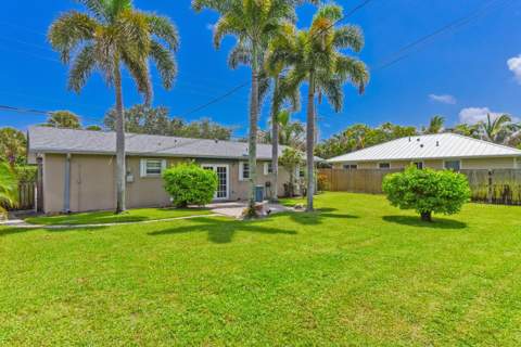 18625 Loxahatchee River Road, Jupiter FL - photo 11 of 17