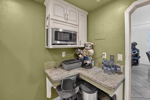 301 N Ocean Boulevard #1006, Pompano Beach FL - photo 8 of 46