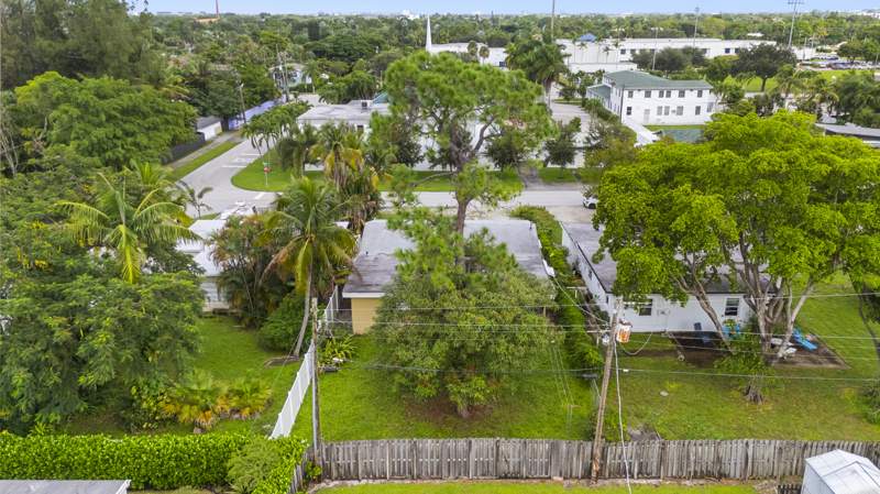 3 bedroom Single Family Residence at 108 NE 23rd Street, Wilton Manors, Wilton Manors — photo 2