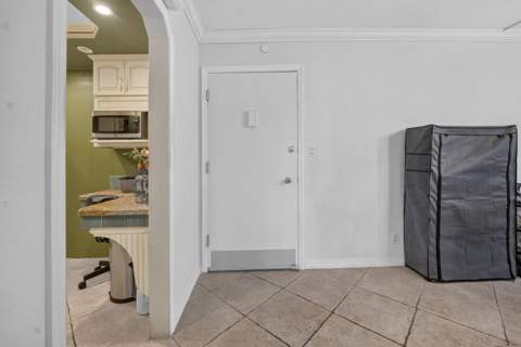 301 N Ocean Boulevard #1006, Pompano Beach FL - photo 10 of 46