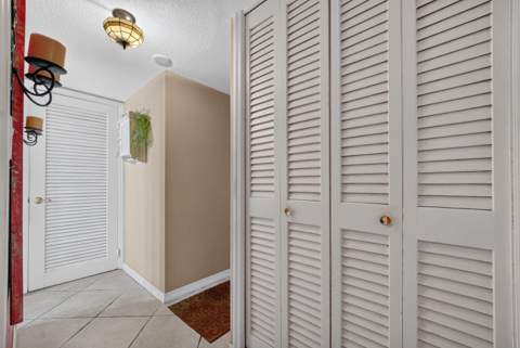 301 N Ocean Boulevard #1006, Pompano Beach FL - photo 12 of 46