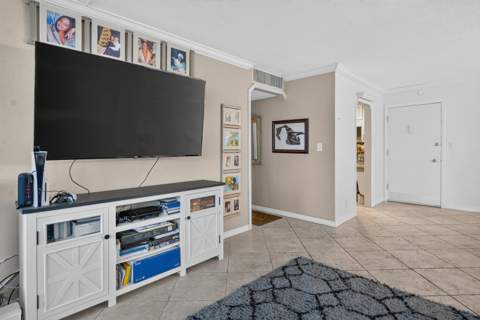 301 N Ocean Boulevard #1006, Pompano Beach FL - photo 21 of 46