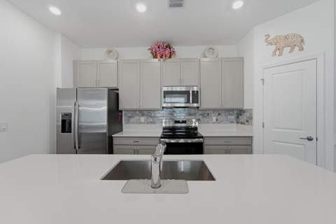 1745 SE Crosswood Way, Port St. Lucie FL - photo 8 of 58