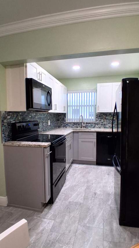 2010 Fillmore Street #303, Hollywood FL - photo 8 of 17