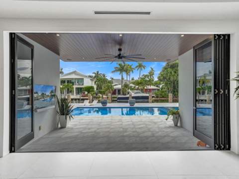 424 Coconut Isle Drive, Fort Lauderdale FL - photo 18 of 52
