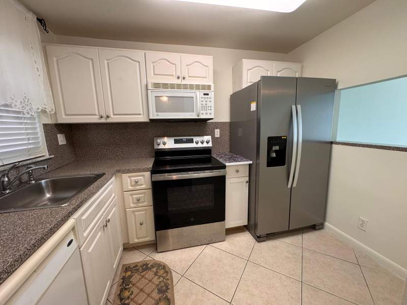 2 bedroom Condominium at 9660 Sunrise Lakes Boulevard #202, Sunrise Lakes 138 Condo, Sunrise — photo 4