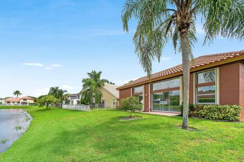 10599 St Thomas Drive, Boca Raton FL - photo 11 of 65