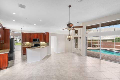 10599 St Thomas Drive, Boca Raton FL - photo 7 of 65