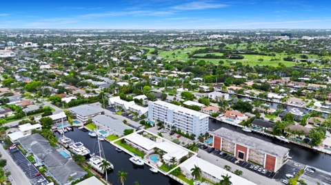 2824 NE 33rd Court #8, Fort Lauderdale FL - photo 6 of 32