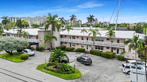 2824 NE 33rd Court #8, Fort Lauderdale FL - photo 9 of 32