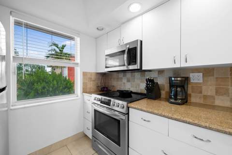 2824 NE 33rd Court #8, Fort Lauderdale FL - photo 18 of 32