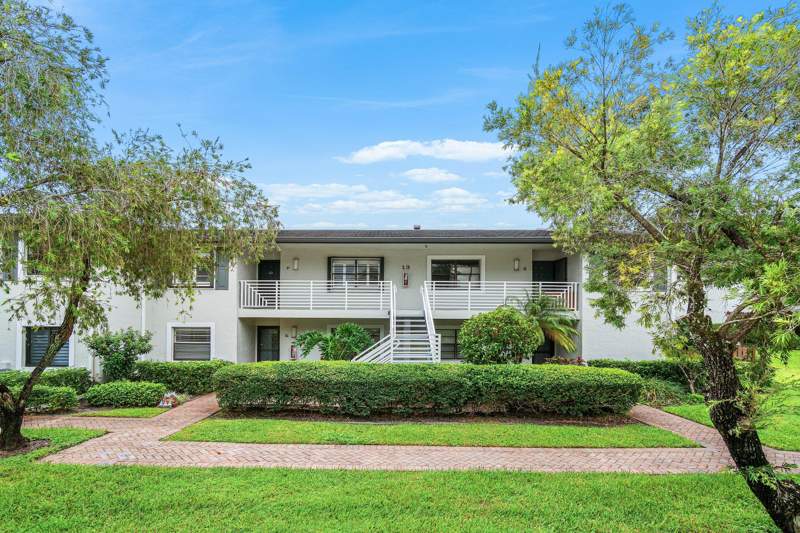 2 bedroom Condominium at 13 Southport Lane #F, Southport At Hunters Run Condo, Boynton Beach — photo 2